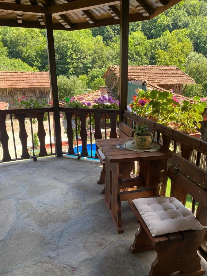 Yovkovata Kyshta Hotel Chiflik Luaran gambar