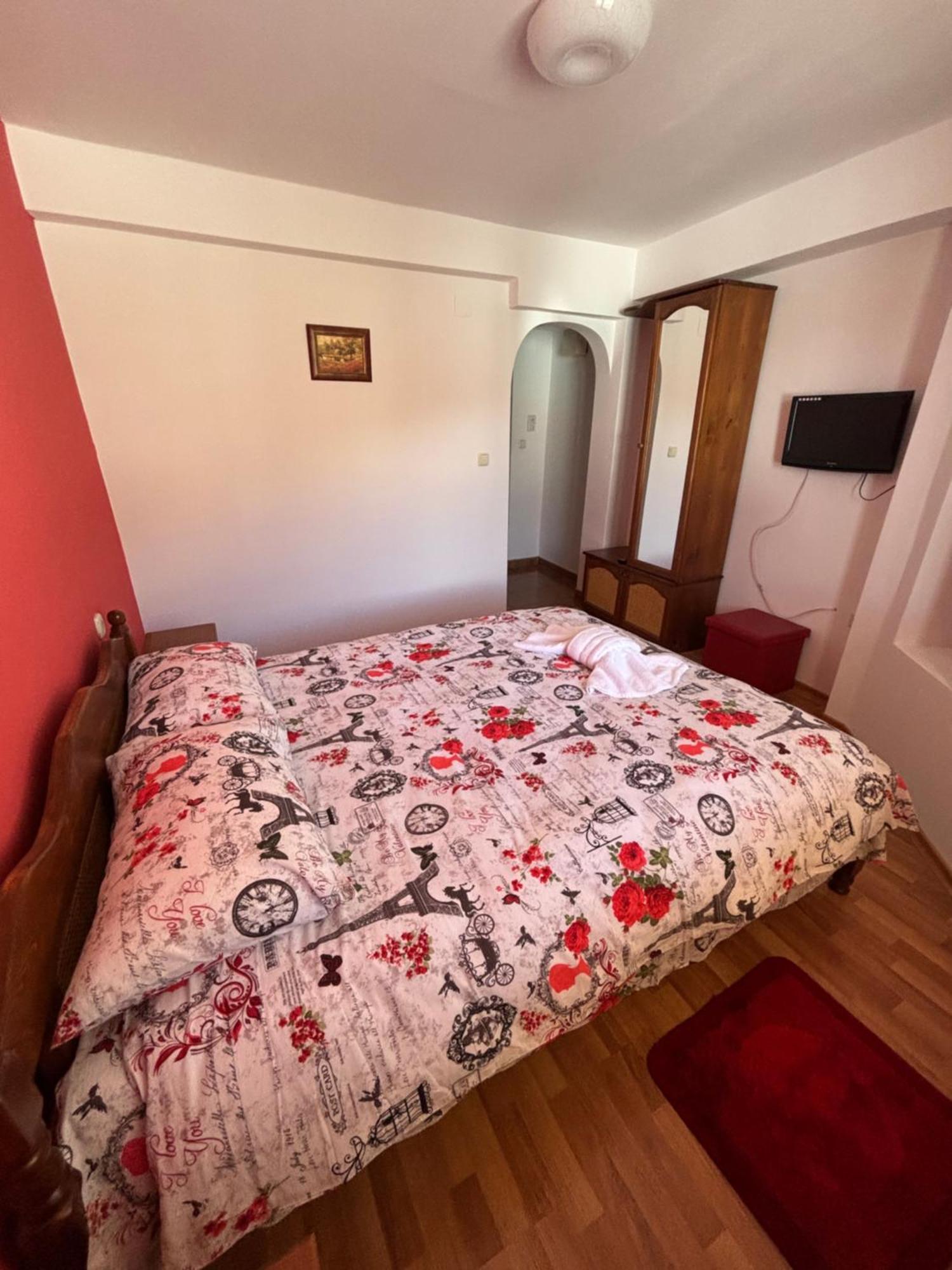 Yovkovata Kyshta Hotel Chiflik Luaran gambar