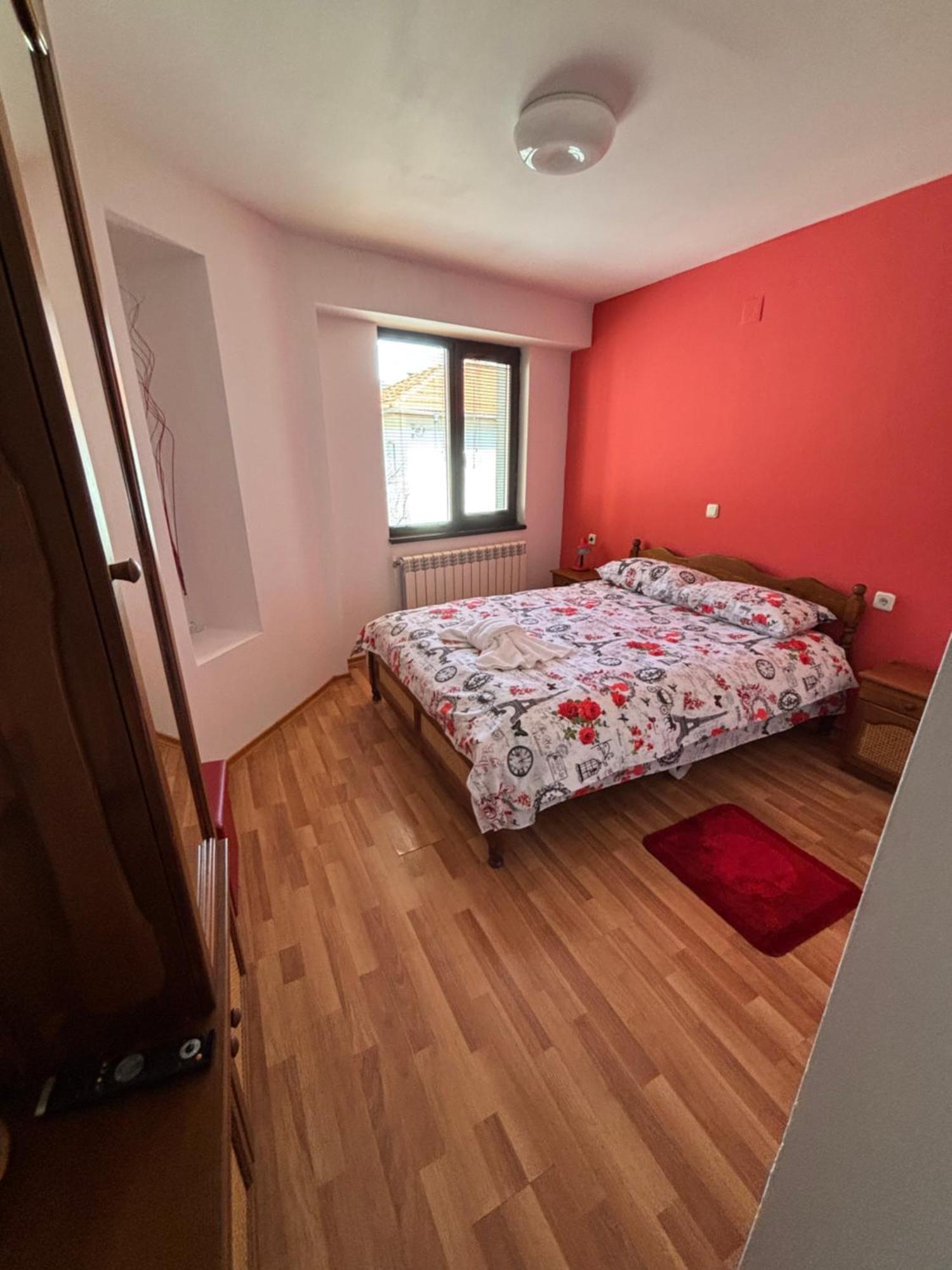 Yovkovata Kyshta Hotel Chiflik Luaran gambar