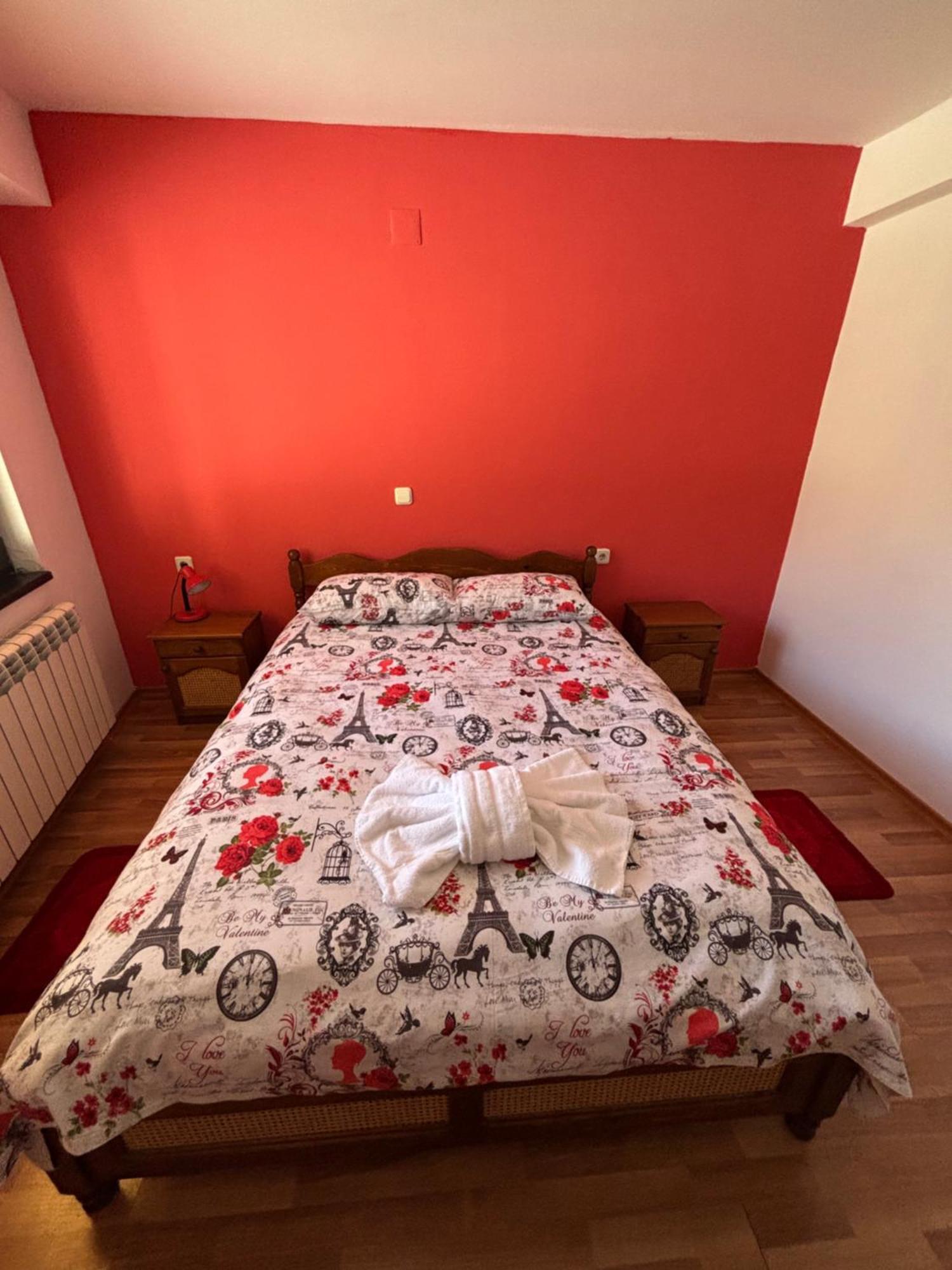 Yovkovata Kyshta Hotel Chiflik Luaran gambar