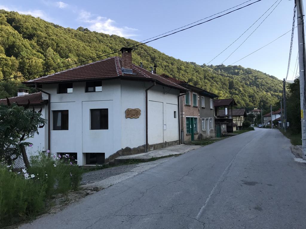 Yovkovata Kyshta Hotel Chiflik Luaran gambar
